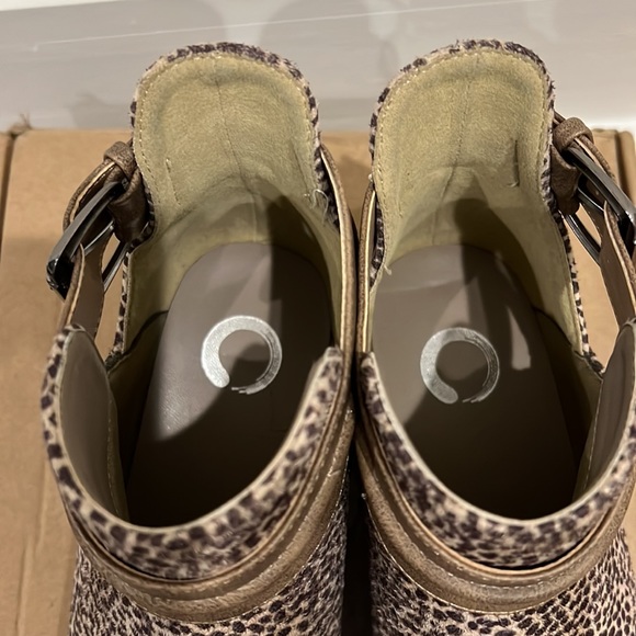 Journee Booties - Picture 5 of 8